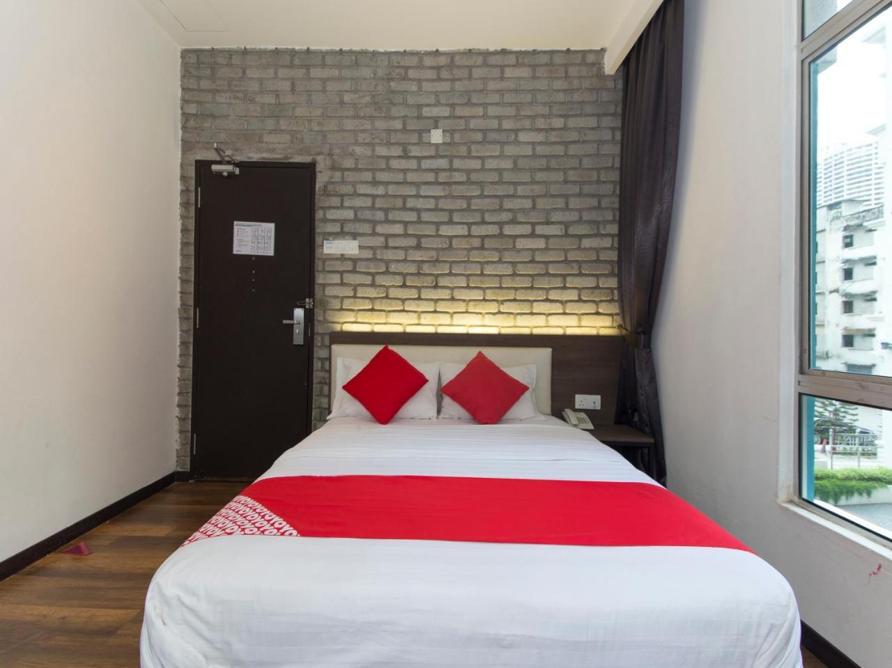 Oyo 127 The Reeds Hotel Kuala Lumpur Exterior foto